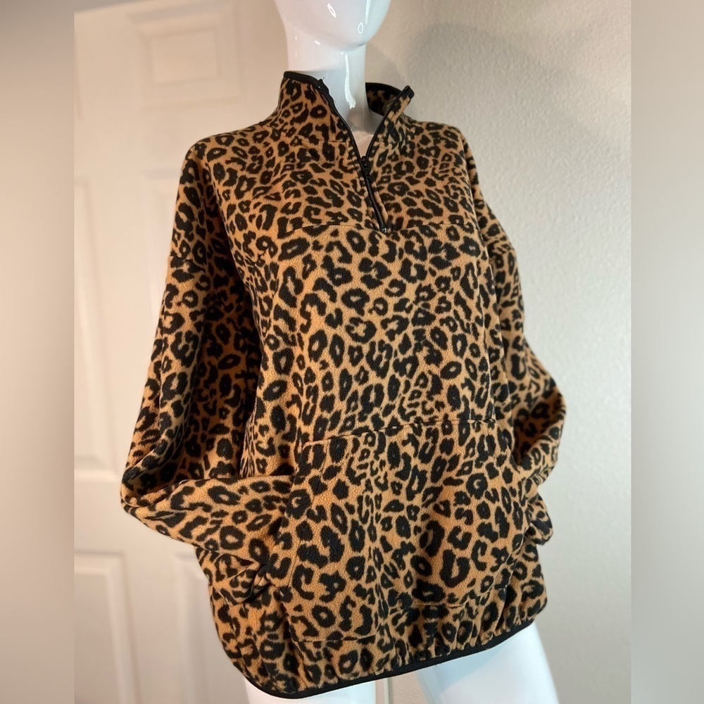 No Boundaries~Animal Print 1/2 Zip Pullover~Kangaroo Front Pocket~Size XXL/2XG